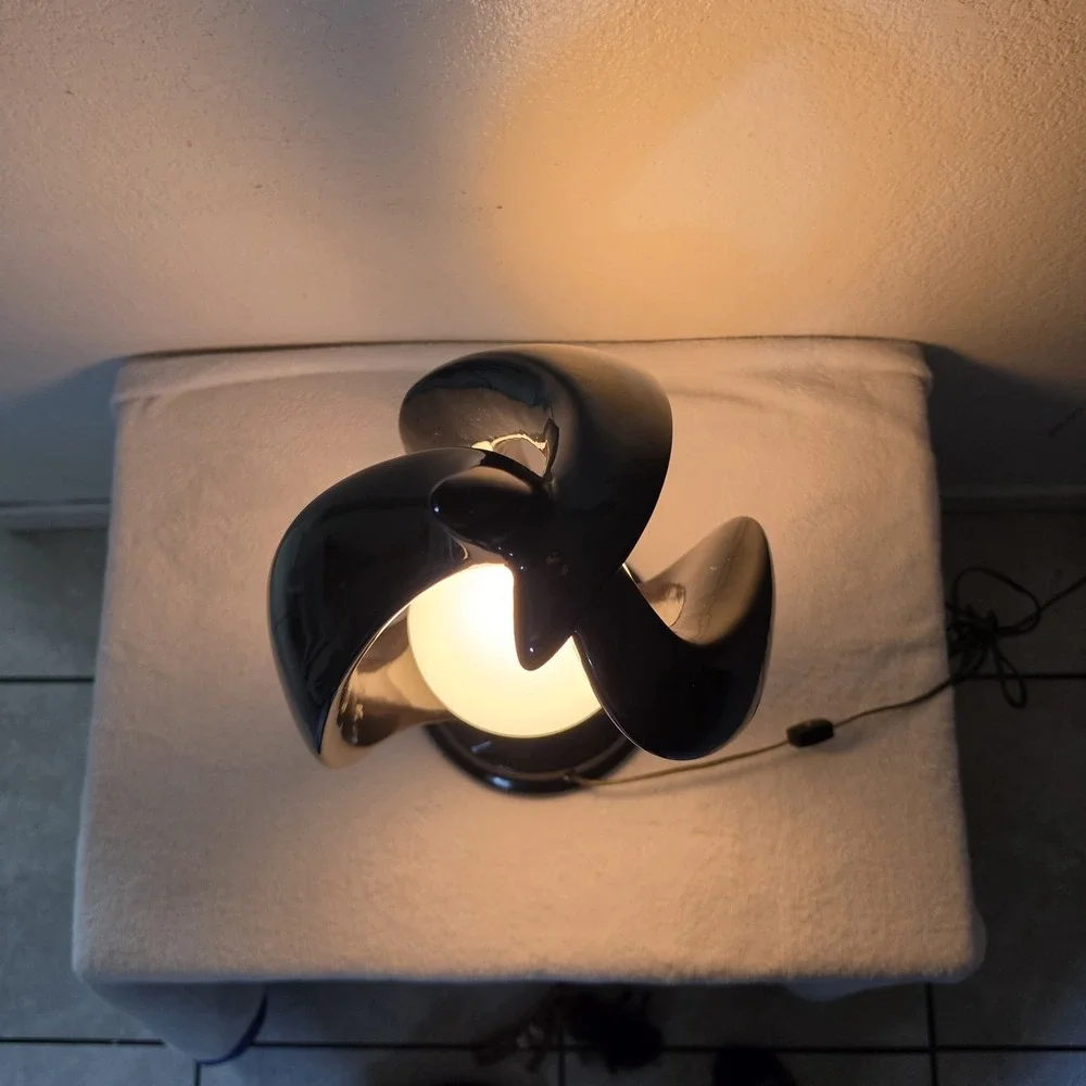 Genuine Harris Lamp of Elegance Ceramic Black Art Deco Electric Lamp Vintage